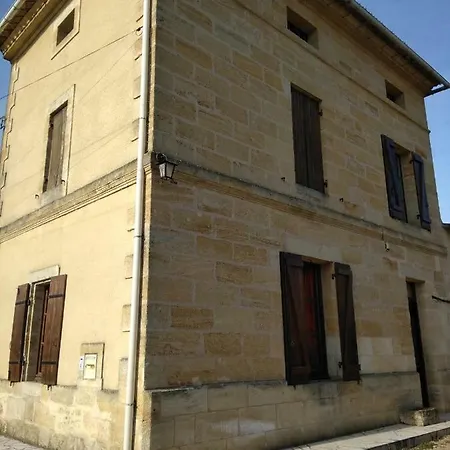 L'antre Vous Saint-Philippe-dʼAiguille